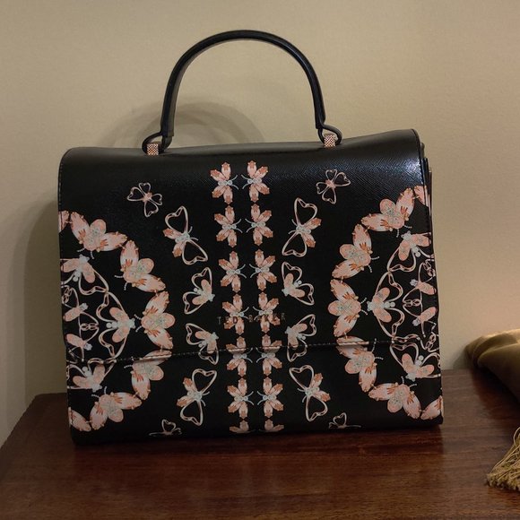 Ted Baker Handbag in almost new condition - Picture 2 of 5